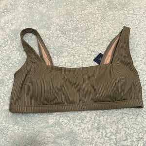 NWT Aqua Couture Swim Top Size Large